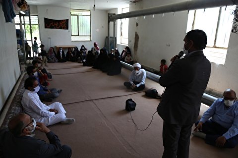 جلسه عمومی جذب بافندگان فرش جهت راه اندازی مجدد کارگاه قالیبافی روستای مرزی نوده از توابع شهر درح شهرستان سربیشه برگزار گردید