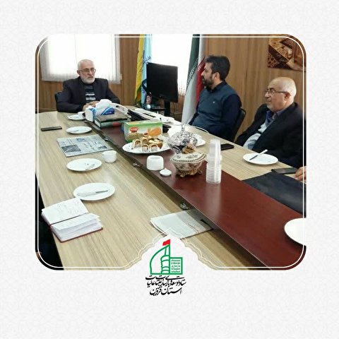 دیدار رئیس ستاد توسعه وبازسازی عتبات عالیات با مدیر کل جدید حج و زیارت استان قزوین